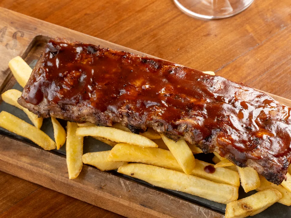 Costillas Lanzas & Fuego