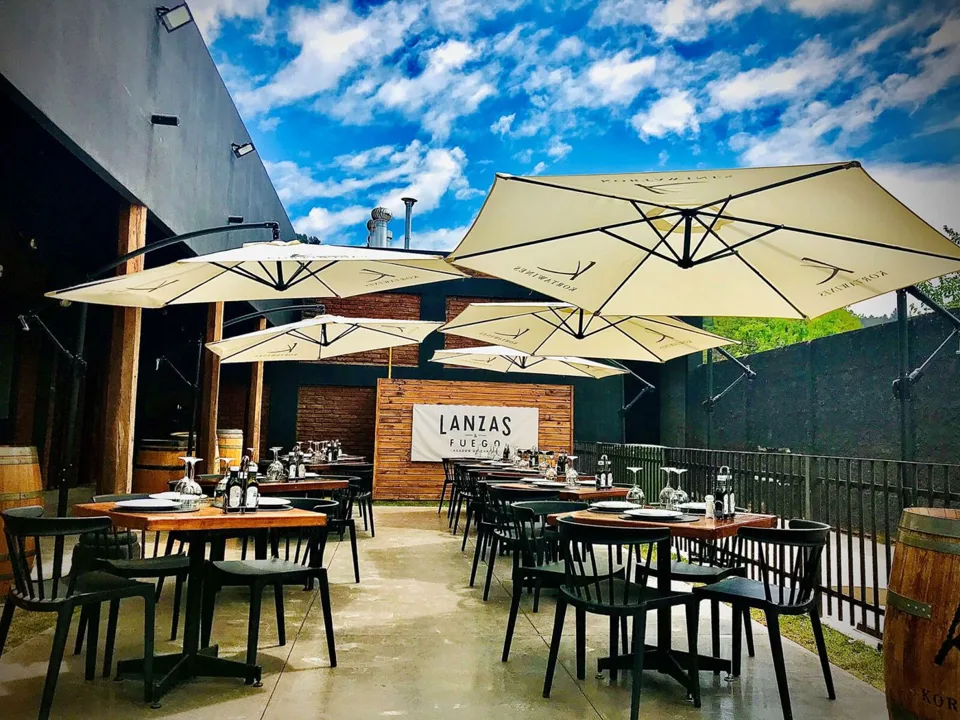 Terraza de Lanzas & Fuego